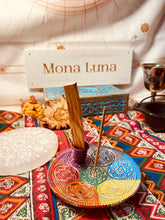 將圖片載入圖庫檢視器 Chakra Palo Santo Holder Burner | 七輪金屬聖木線香兩用座