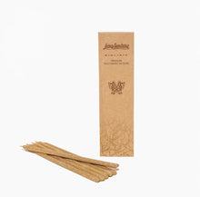 將圖片載入圖庫檢視器 Luna Sundara Premium Palo Santo Hand-Rolled Incense 優質秘魯聖木線香